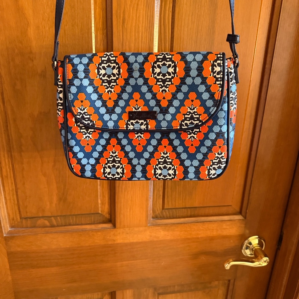 Vera Bradley Leather Crossbody Purse -‎ Marrakesh Beads pattern dark blue strap